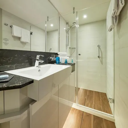 Hotelschiff Lady Diletta Szálloda Köln