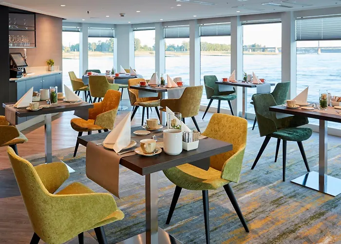 מלון Hotelschiff Lady Diletta 4*